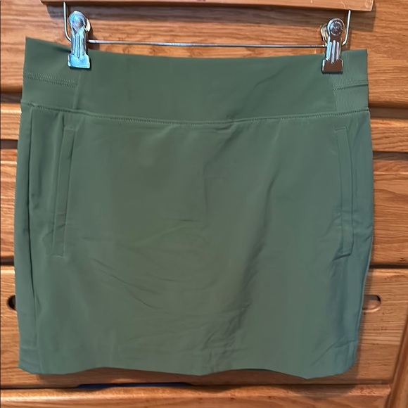Athleta Sage Green Skirt - Picture 1 of 2